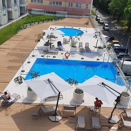Apartament Baltyk Nadmorskie Tarasy Z Parkingiem Колобжег Екстериор снимка